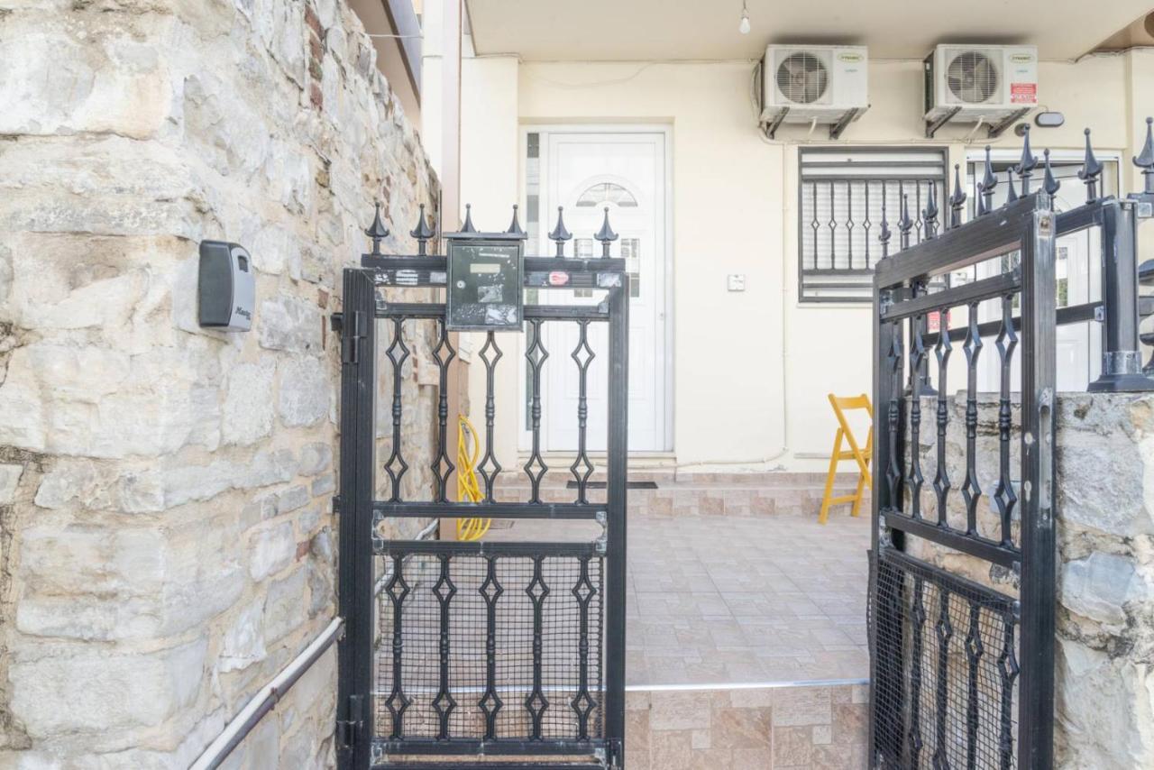 1 Bedroom Apartment Opposite Medical Center Ираклион Экстерьер фото